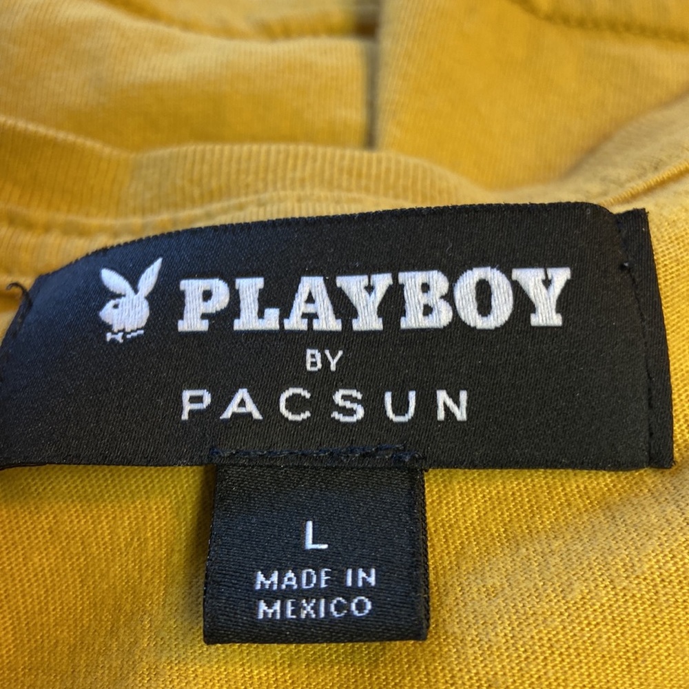Playboy by Pacsun T-shirt - Picture 3 of 7